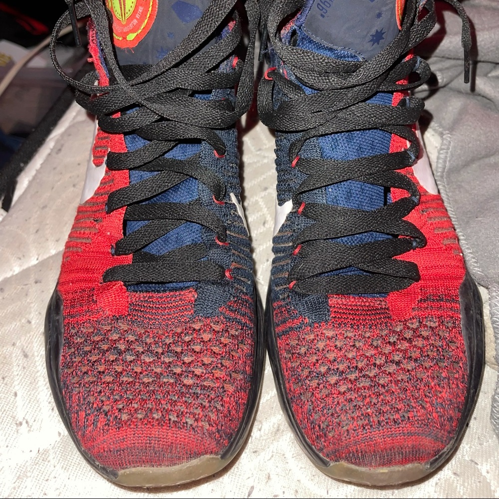 Nike C- Grade Kobe x Elite American- Red- hi-top’s Size: 10